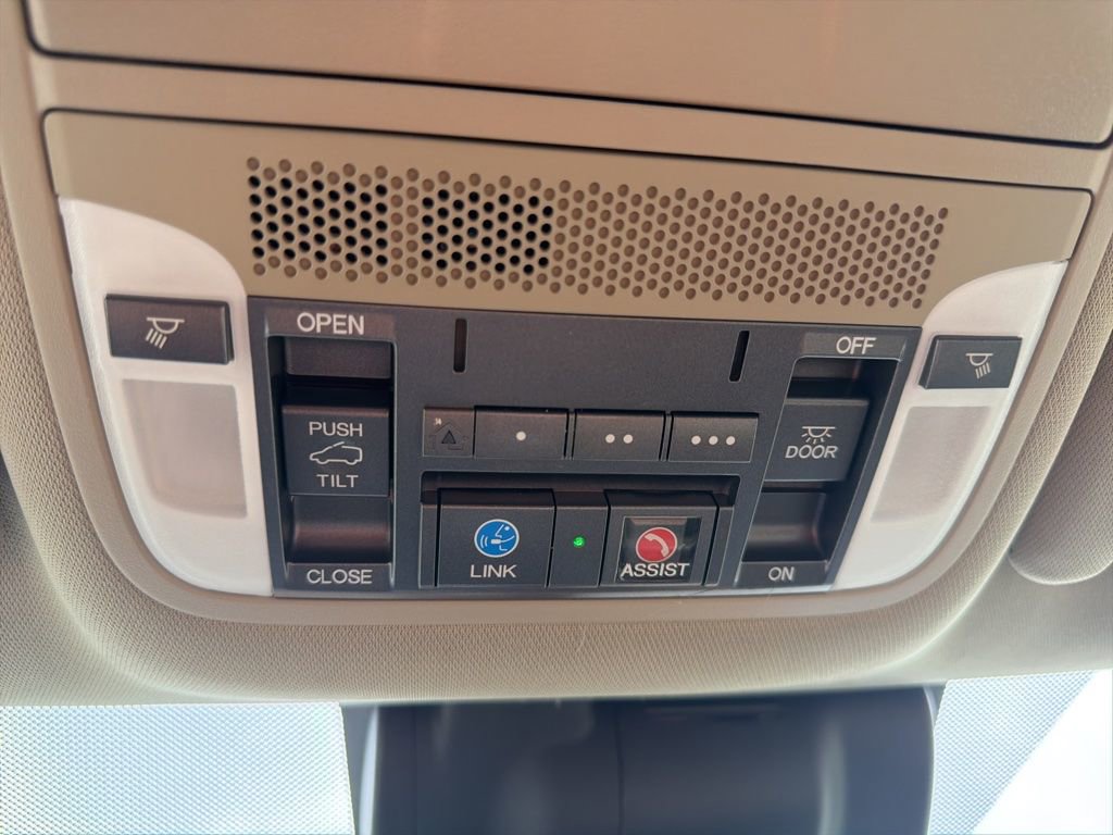 Used 2018 Acura MDX SH-AWD w/ Technology Package image 17