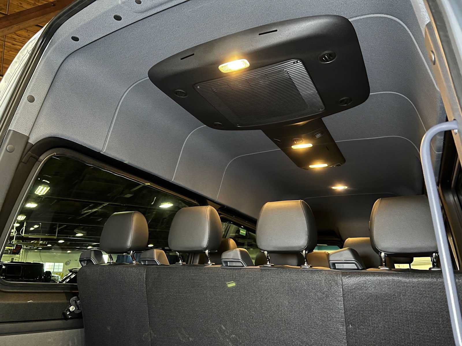 Used 2025 Mercedes-Benz Sprinter 2500 image 19