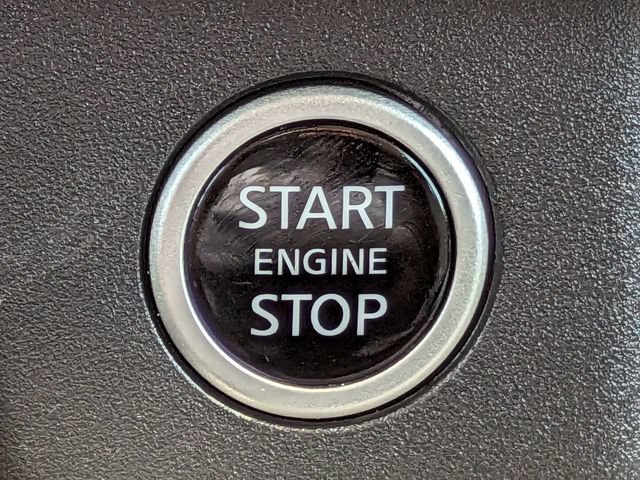 Used 2023 Nissan Rogue SV FWD image 29
