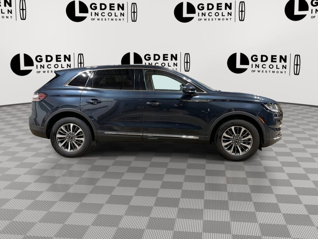 Used 2023 Lincoln Nautilus AWD w/ Premium Package image 9