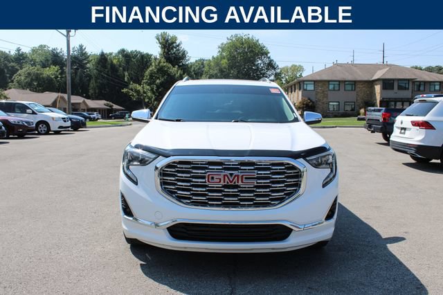 Used 2019 GMC Terrain Denali w/ Comfort Package FWD image 3