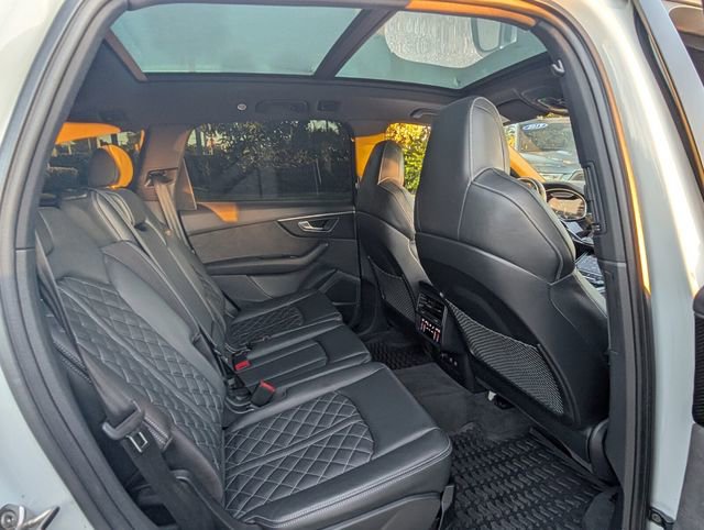 Used 2021 Audi SQ7 Premium Plus w/ Driver Assistance Package image 12