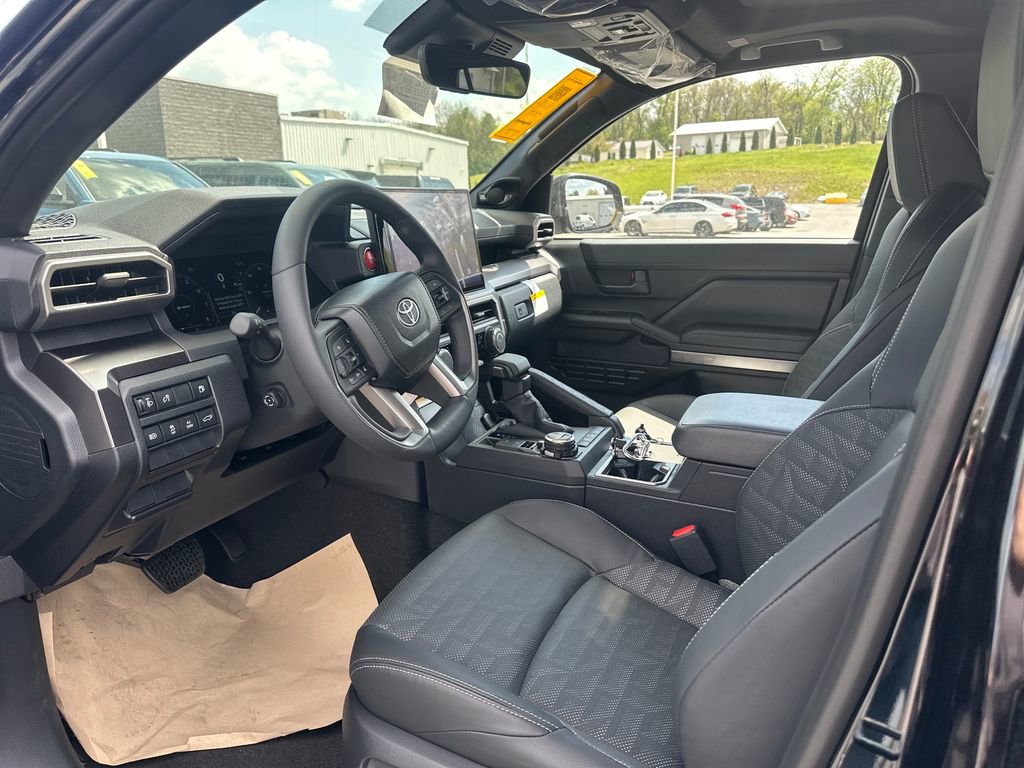 New 2026 Toyota 4Runner TRD Off-Road Premium AWD/4WD image 9