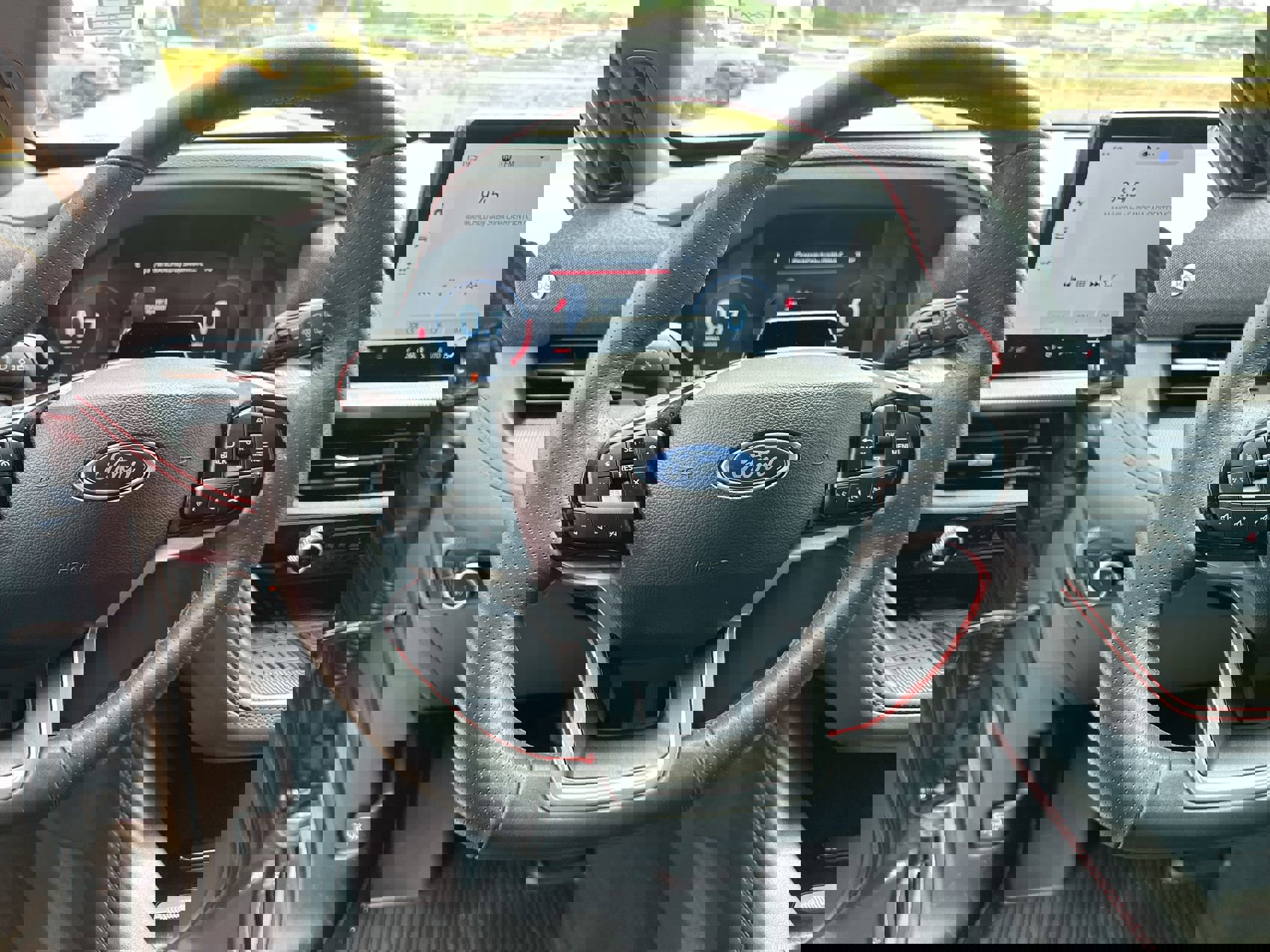 Used 2025 Ford Explorer ST-Line w/ Premium Package image 14