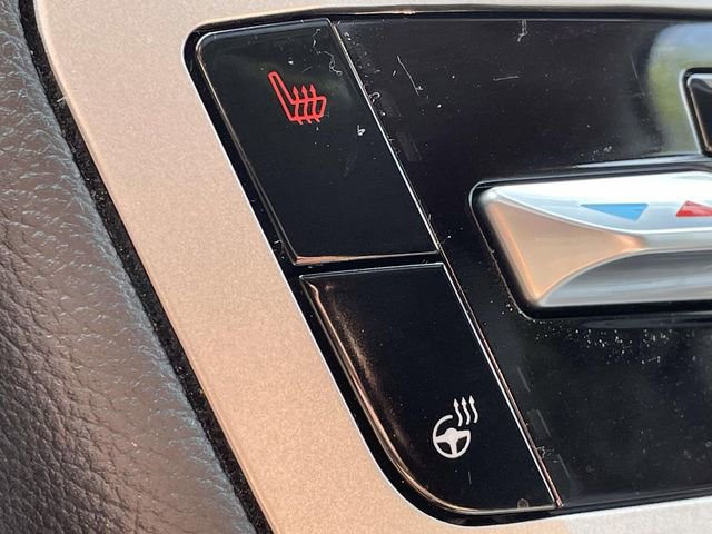 Used 2022 Ford Explorer XLT w/ Equipment Group 202A image 30