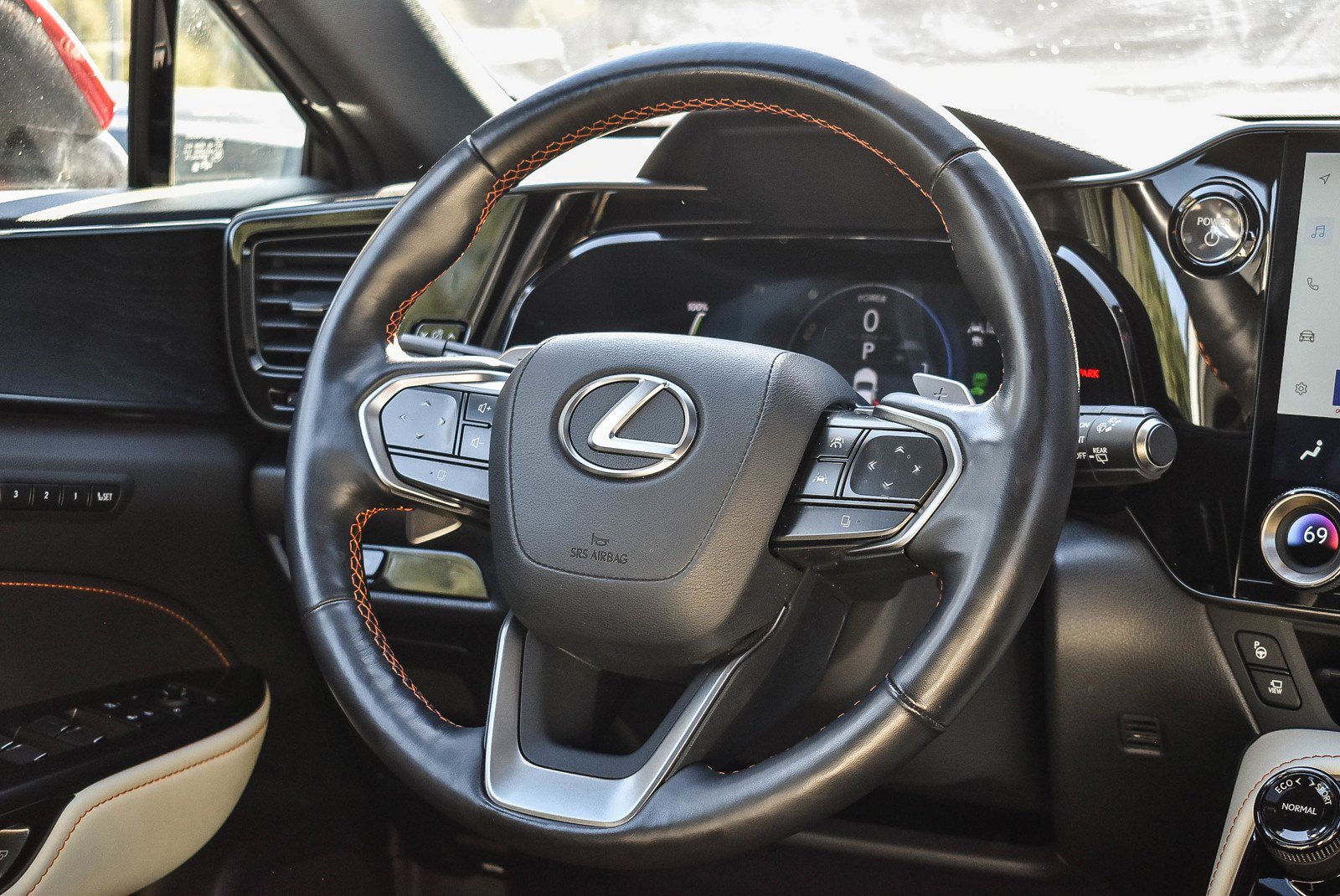 Used 2023 Lexus NX 450h+ 450h+ Luxury image 13