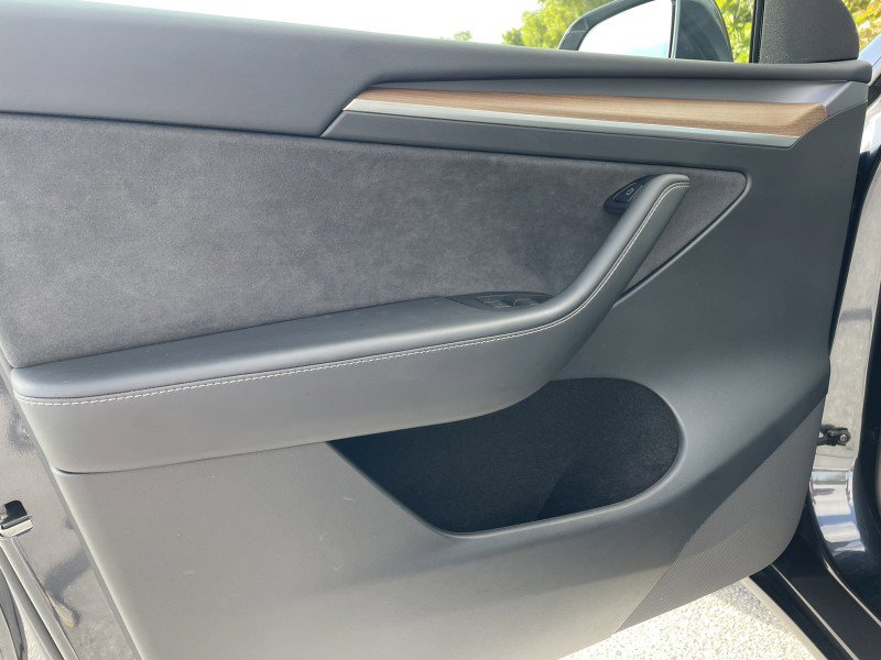 Used 2024 Tesla Model Y Long Range image 24