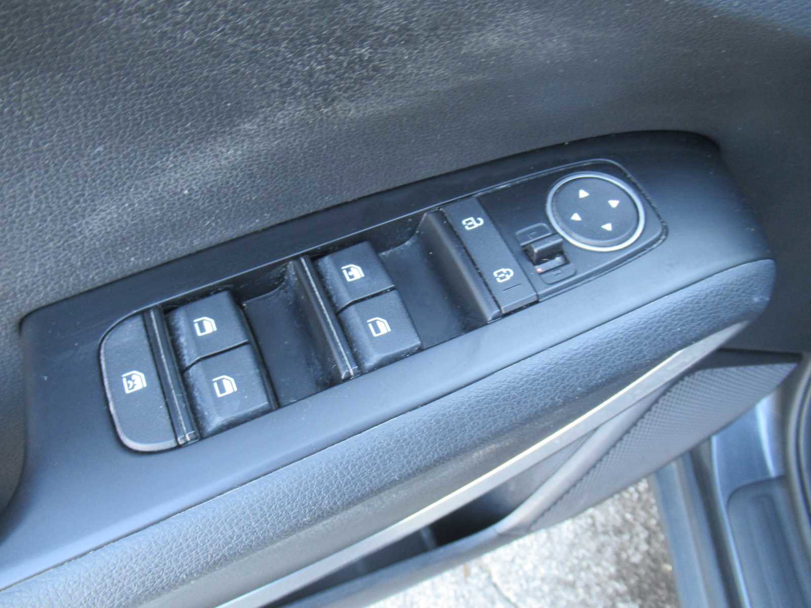 Used 2020 Kia Soul LX image 16