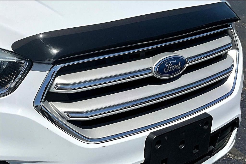 Used 2019 Ford Escape SE FWD image 35