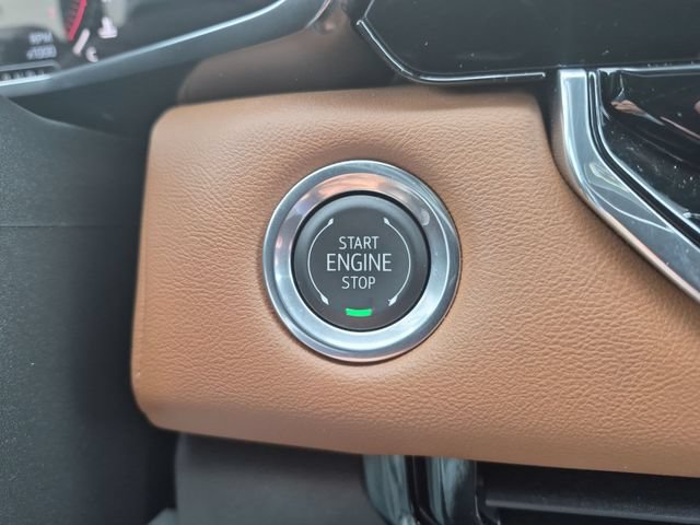 Used 2026 GMC Canyon AT4 w/ Technology Plus Package AWD/4WD image 19