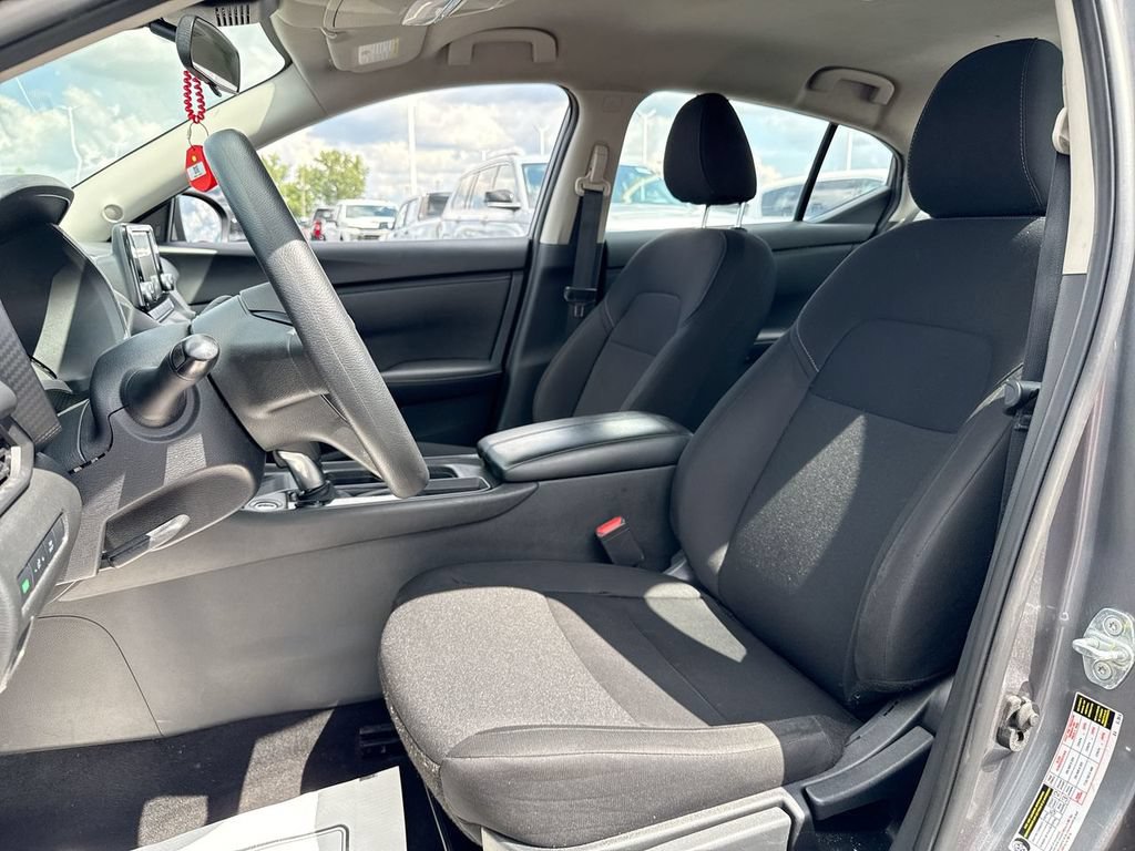 Used 2024 Nissan Sentra S FWD image 11