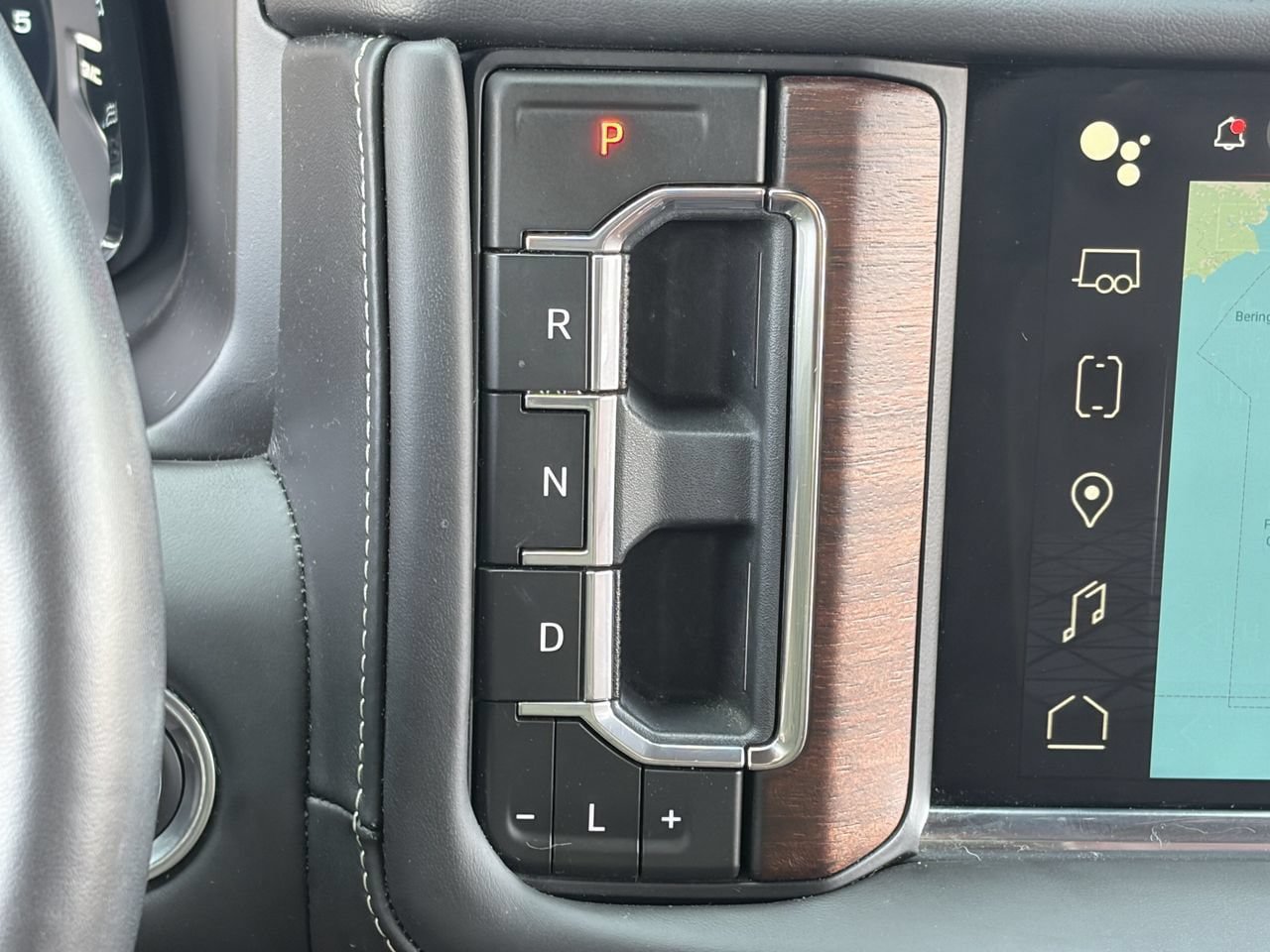 Used 2024 GMC Yukon Denali Ultimate AWD/4WD image 29