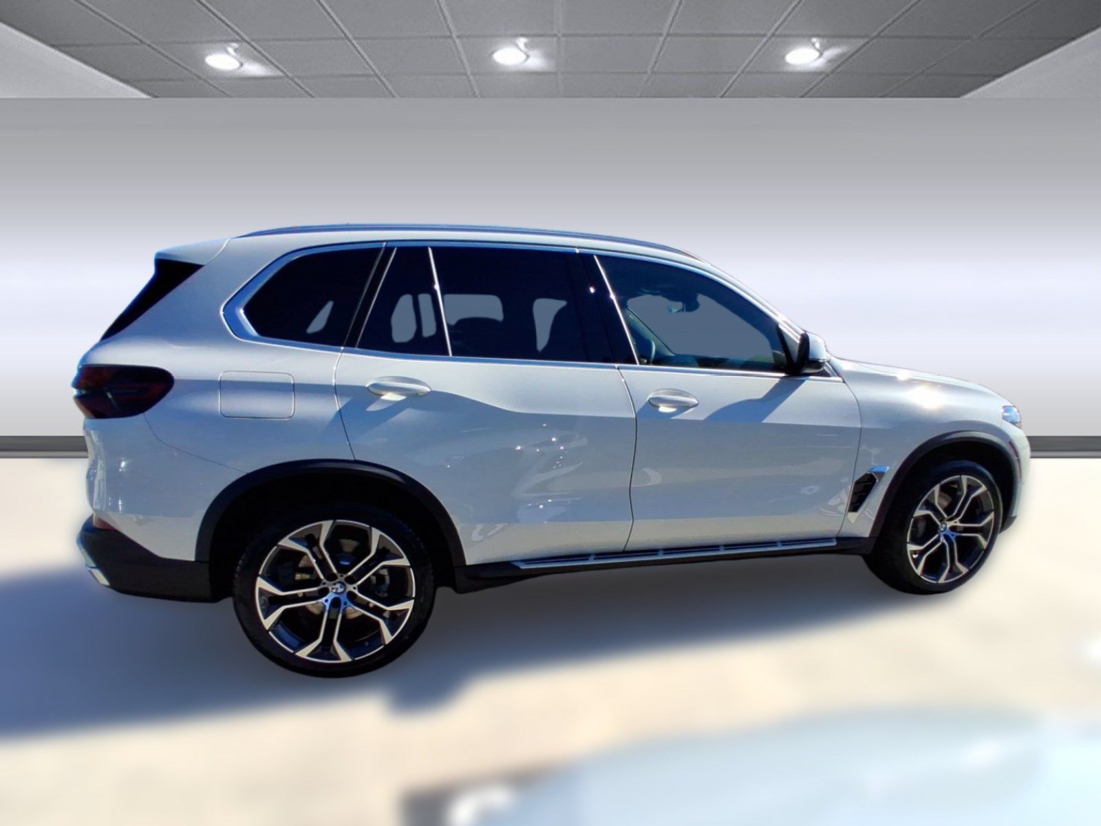 Used 2026 BMW X5 xDrive40i w/ Premium Package AWD/4WD image 7