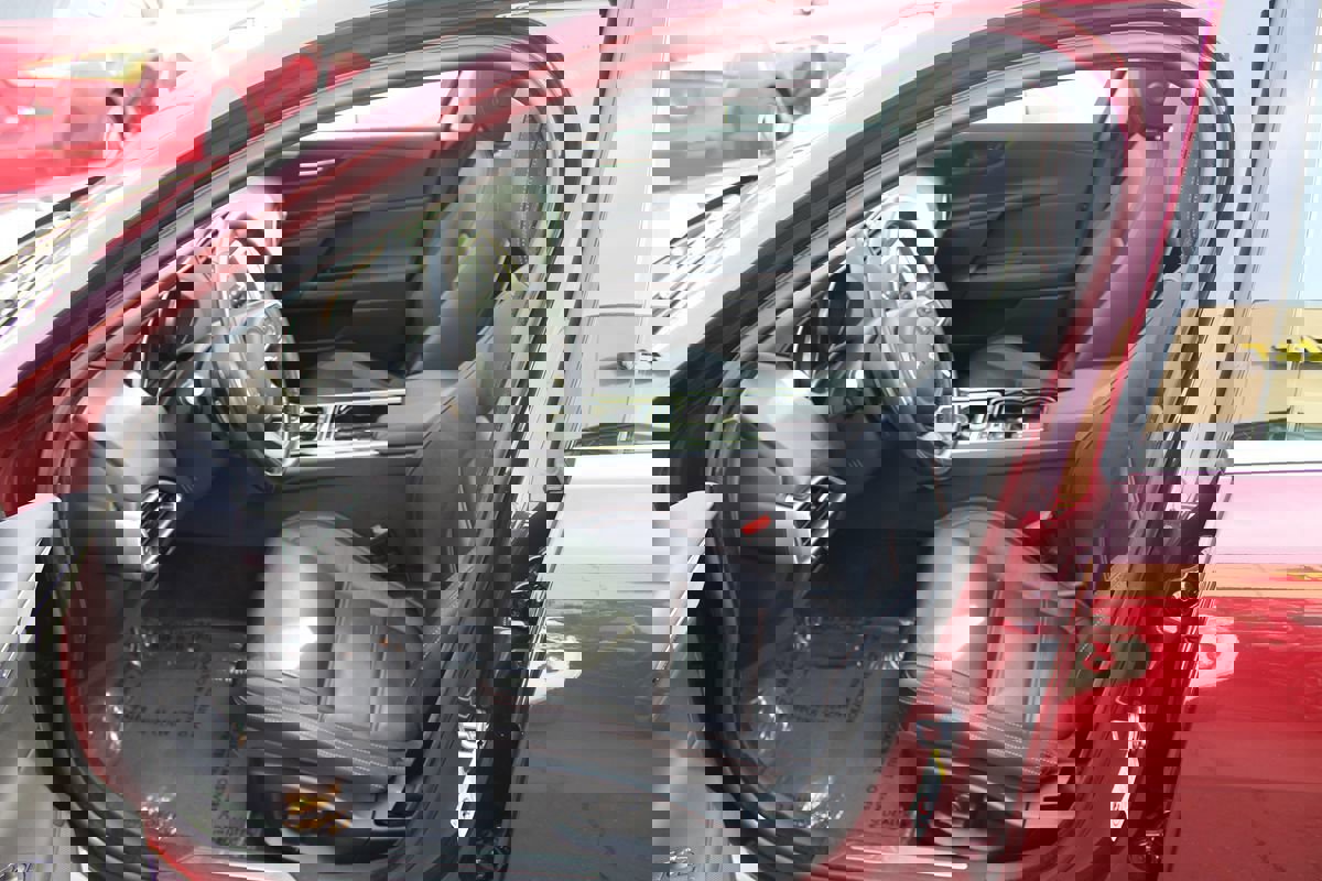 Used 2017 Jaguar XE Prestige image 20