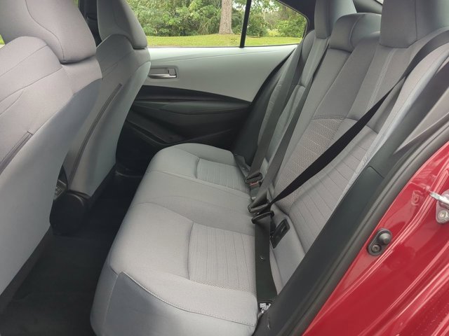 Used 2025 Toyota Corolla SE image 12