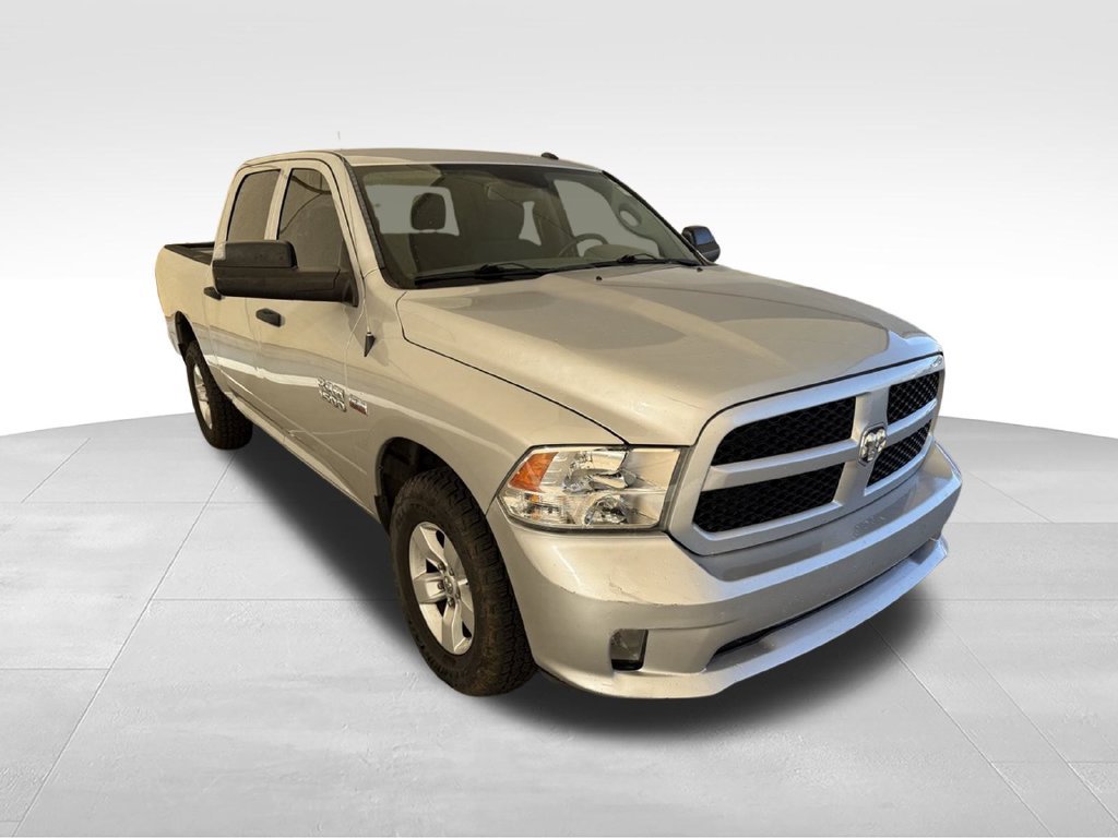 Used 2016 RAM 1500 Express AWD/4WD image 4