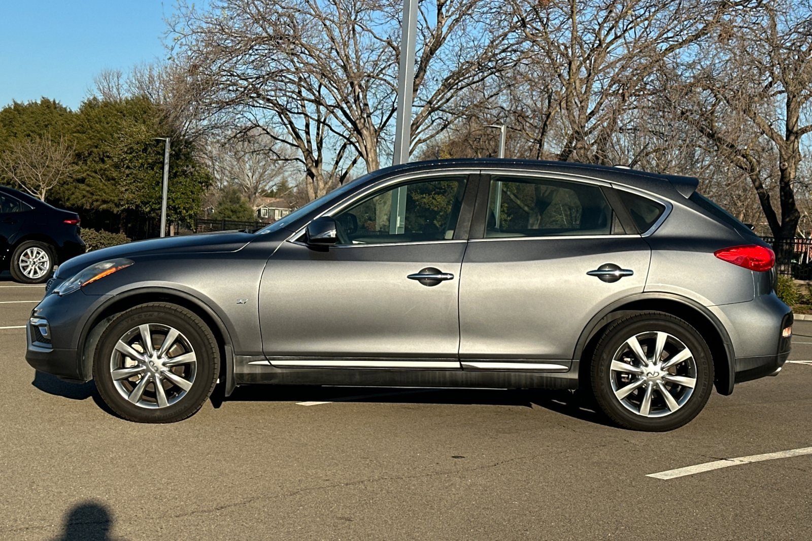Used 2017 INFINITI QX50 2WD image 7