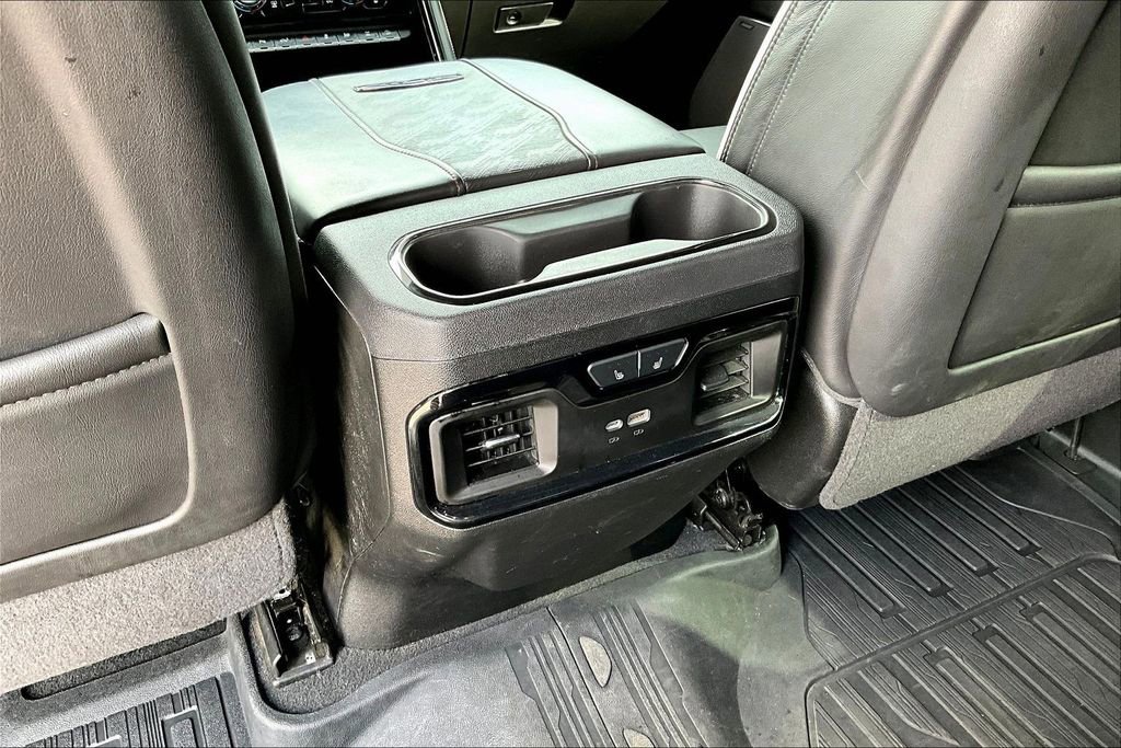 Used 2025 GMC Sierra 2500 AT4X image 31
