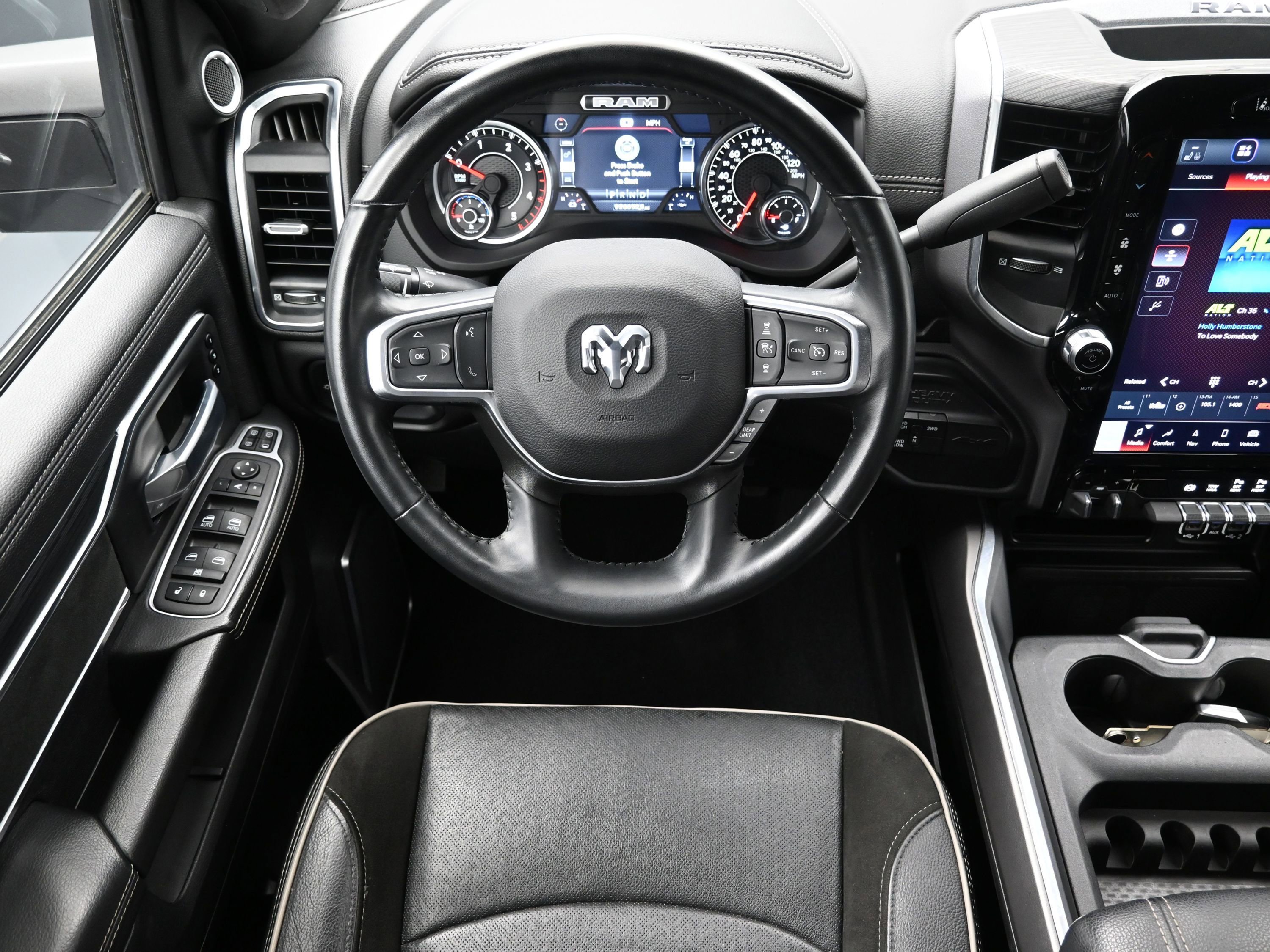 Used 2023 RAM 2500 Laramie AWD/4WD image 26