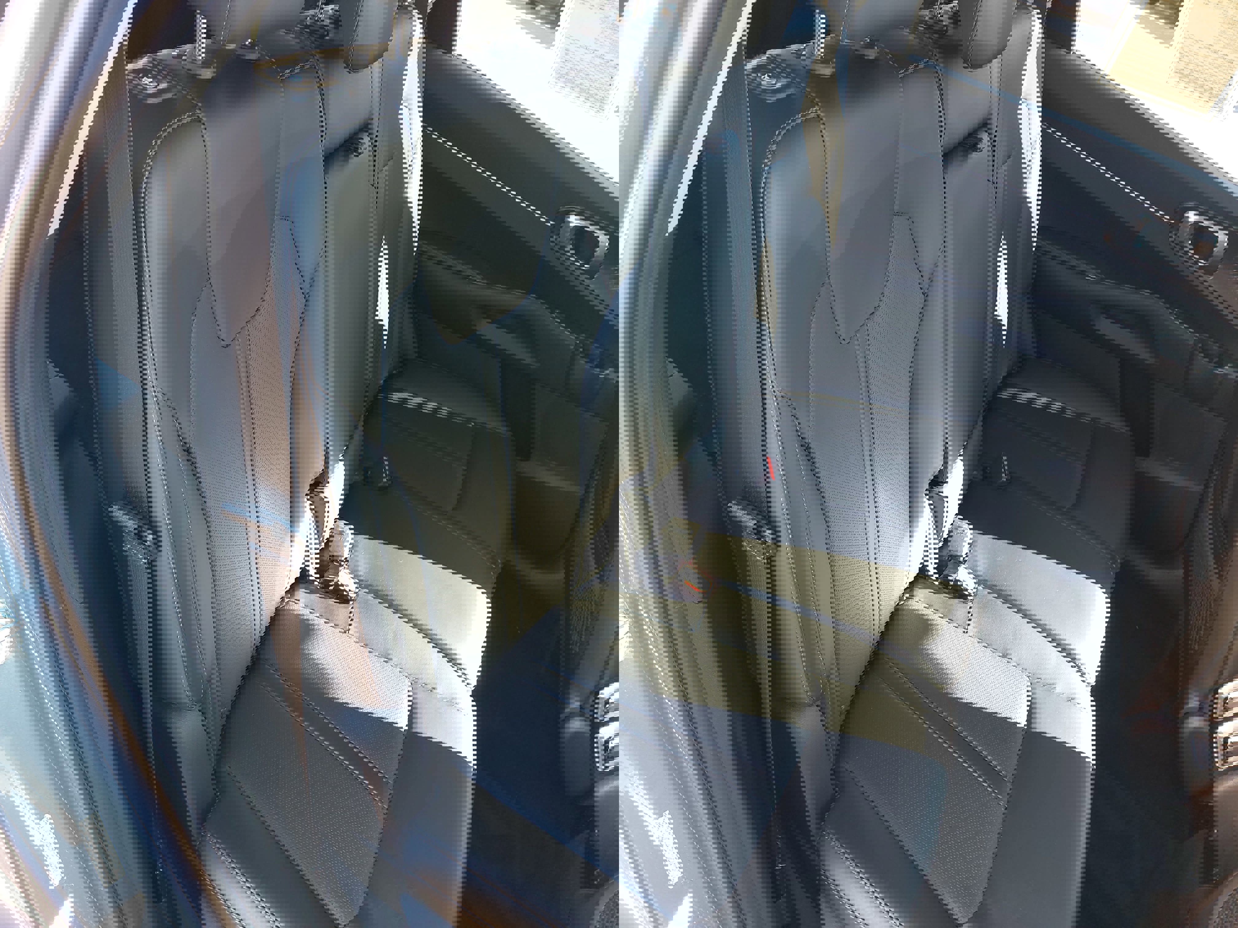 Used 2022 Kia Sorento S w/ Panoramic Sunroof Package image 11