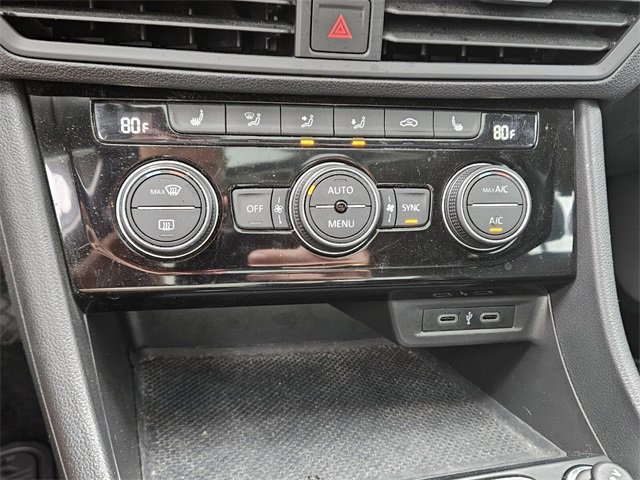Used 2023 Volkswagen Jetta SE image 20