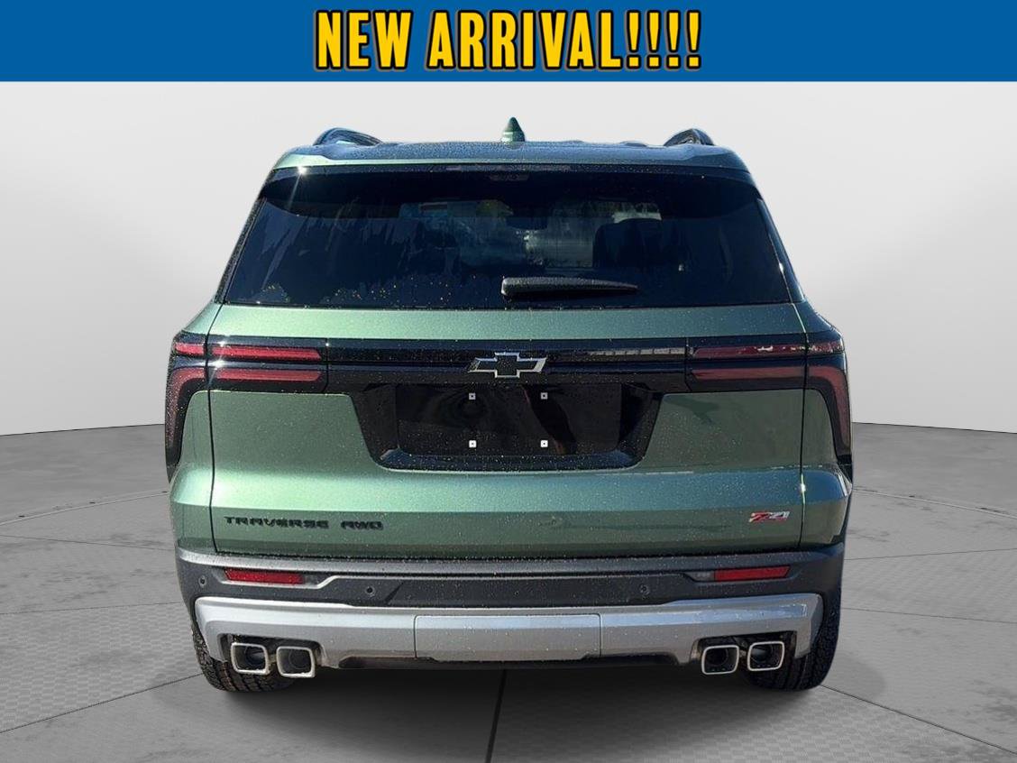 New 2027 Chevrolet Traverse Z71 w/ Enhanced Driving Package AWD/4WD image 6