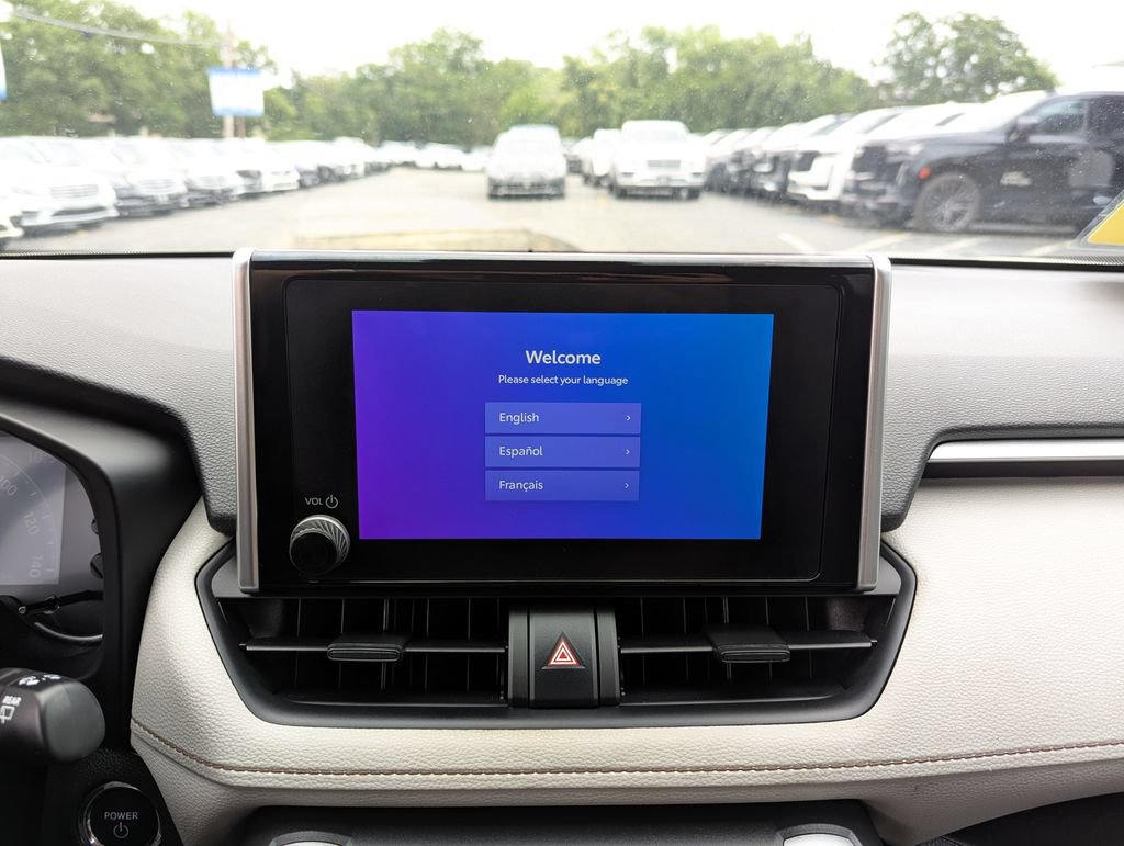 Used 2023 Toyota RAV4 XLE AWD/4WD image 20