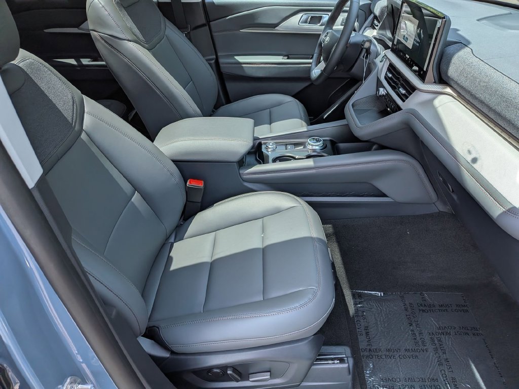 New 2026 Ford Explorer Active w/ Active Comfort Package AWD/4WD image 24