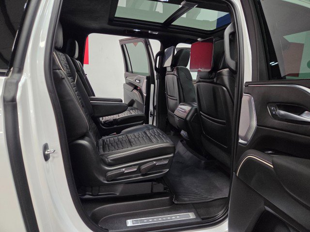 Used 2023 Cadillac Escalade ESV Sport Platinum w/ LPO, ONYX Package image 73