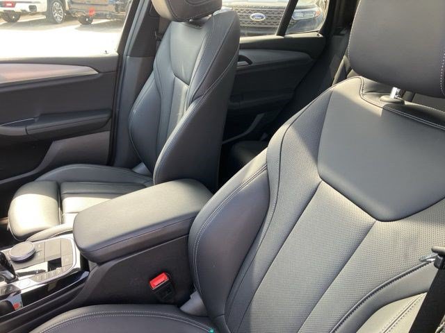 Used 2022 BMW X3 xDrive30i w/ Convenience Package AWD/4WD image 13