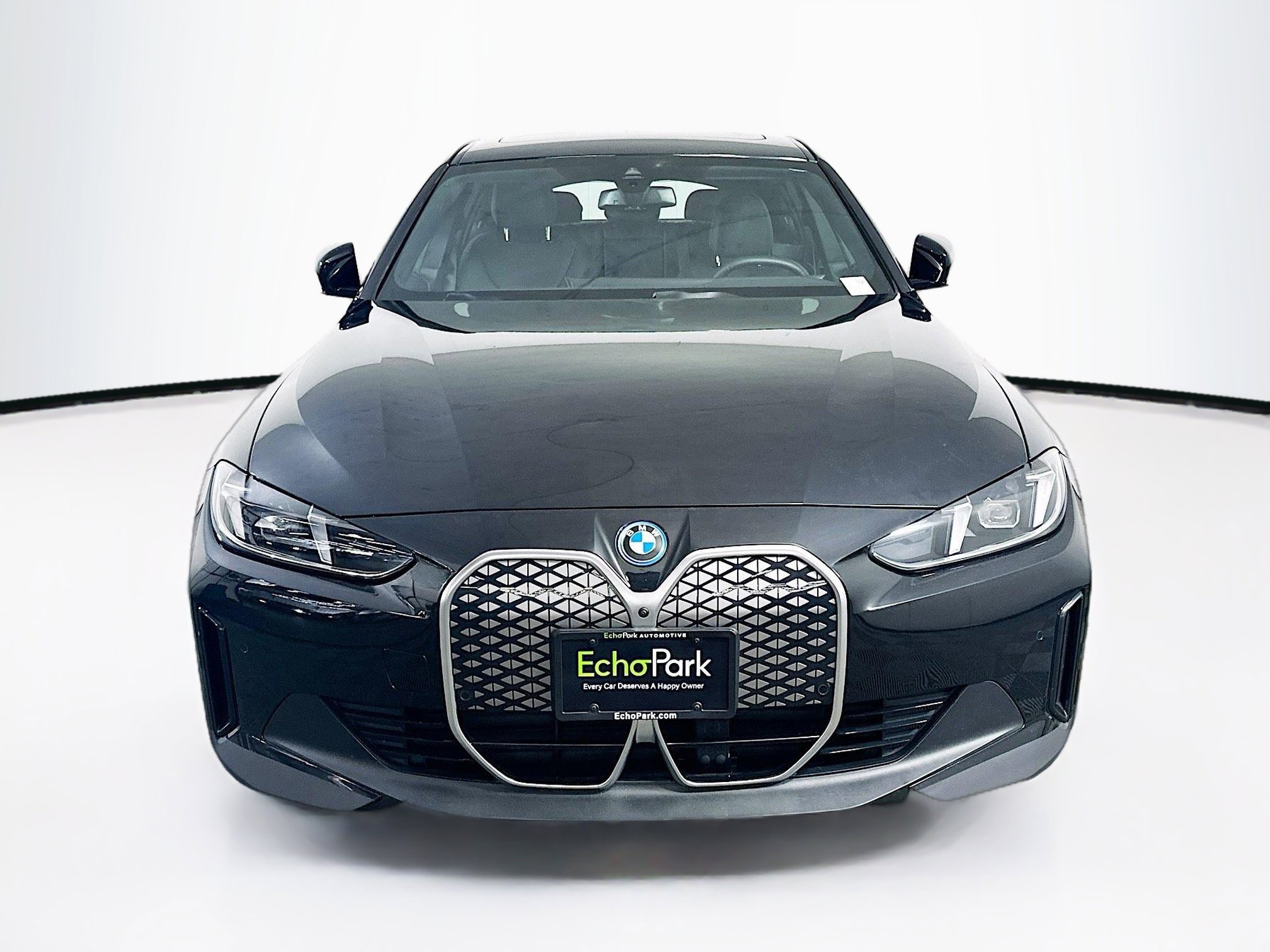 Used 2025 BMW i4 eDrive40 image 2