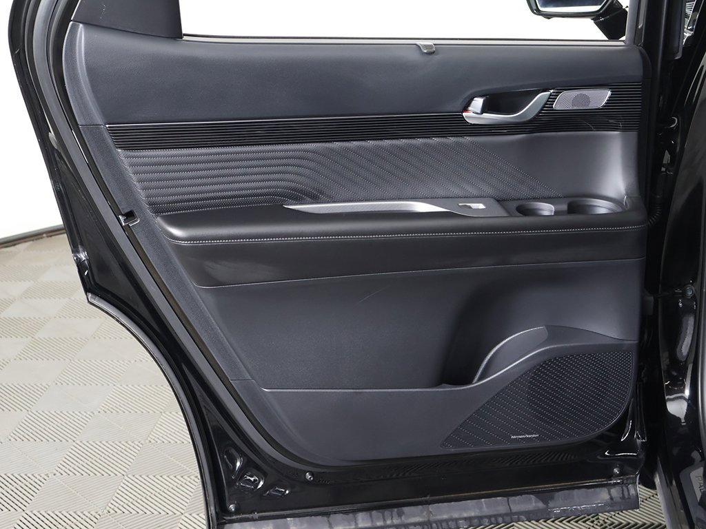 Used 2025 Hyundai Palisade Calligraphy image 32