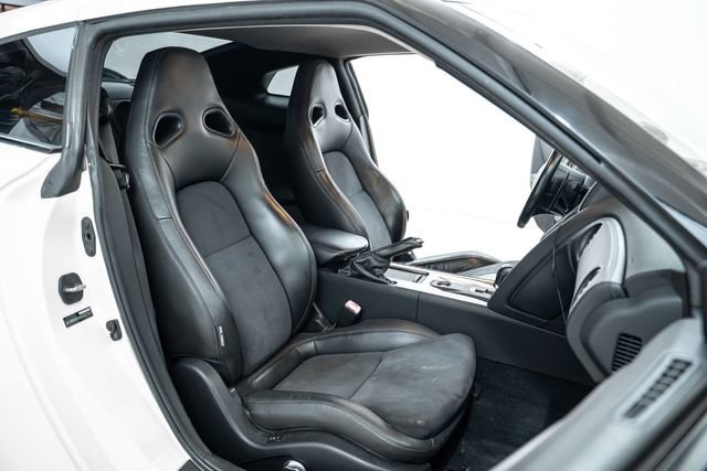 Used 2009 Nissan GT-R Premium image 23