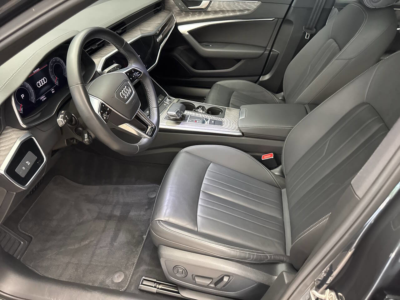 Used 2024 Audi A6 2.0T Premium w/ Convenience Package image 16