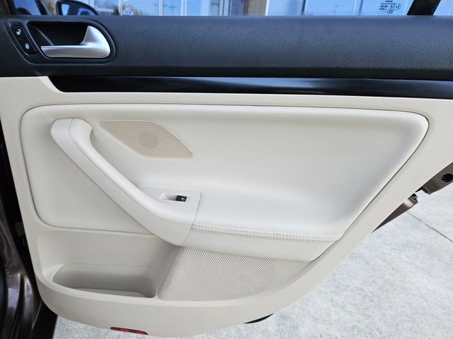 Used 2013 Volkswagen Jetta TDI image 15