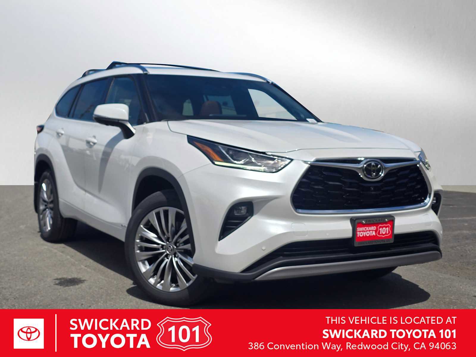 New 2026 Toyota Highlander Platinum