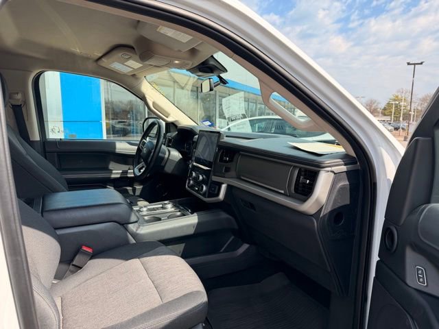 Used 2024 Ford Expedition XLT image 21