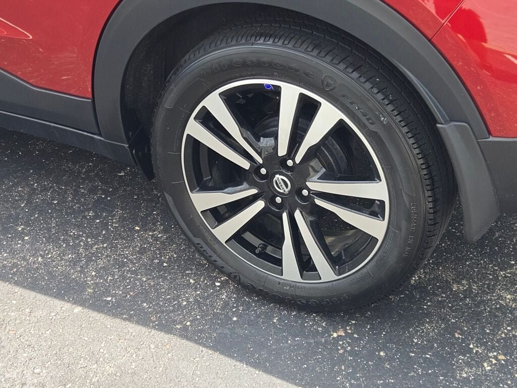 Used 2020 Nissan Kicks SV FWD image 15