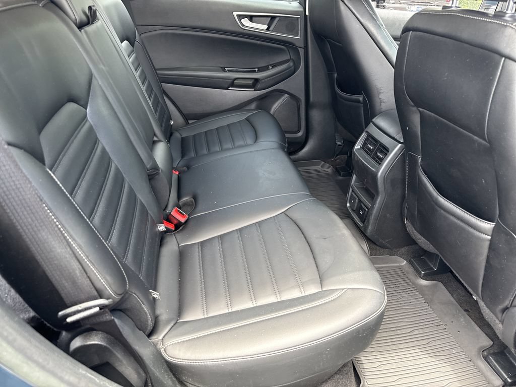Used 2019 Ford Edge SEL w/ Equipment Group 201A AWD/4WD image 15