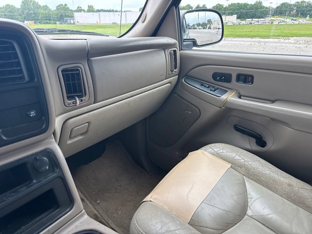 Used 2006 GMC Yukon SLT w/ SLT Preferred Equipment Group AWD/4WD image 27