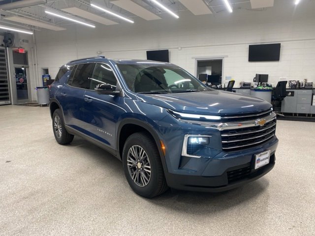New 2026 Chevrolet Traverse LT w/ Driver Confidence Package image 3