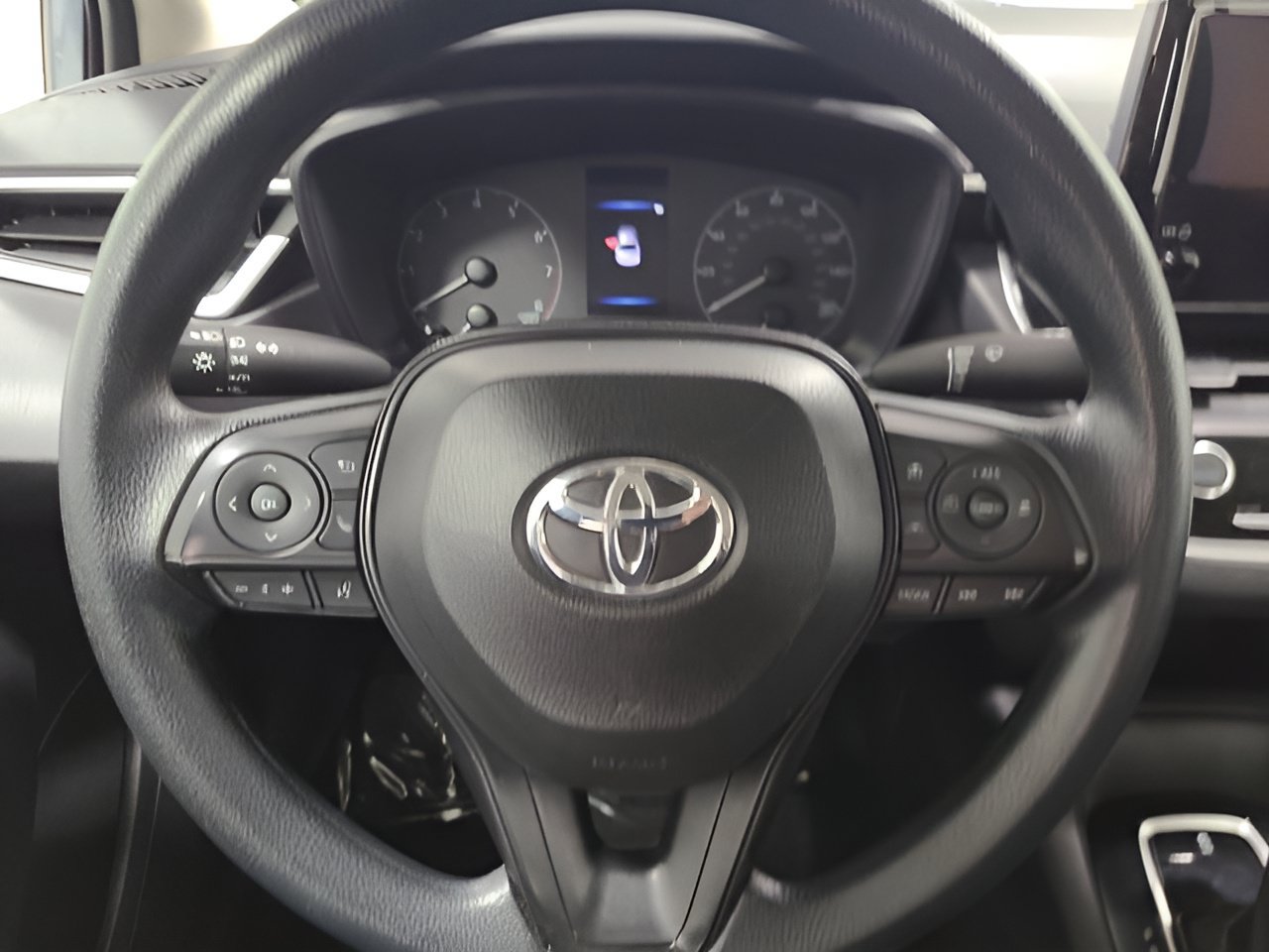 Used 2024 Toyota Corolla LE FWD image 22