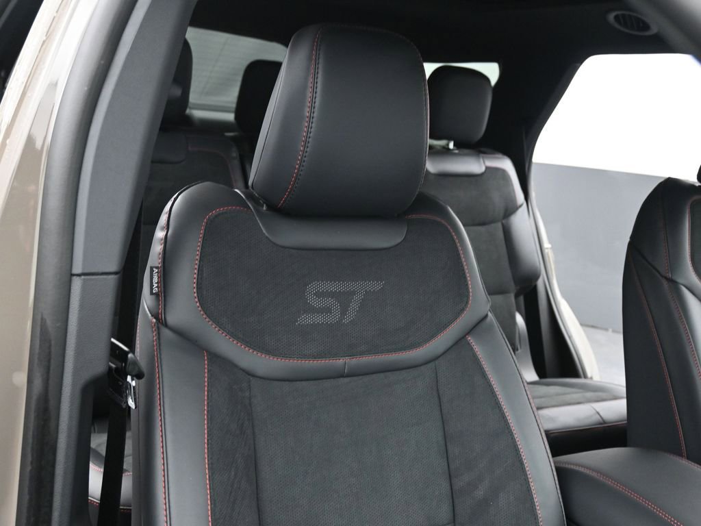 New 2026 Ford Explorer ST w/ Sun And Sound Package image 24