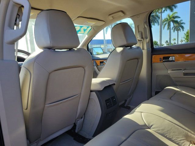 Used 2013 Lincoln MKX FWD image 19