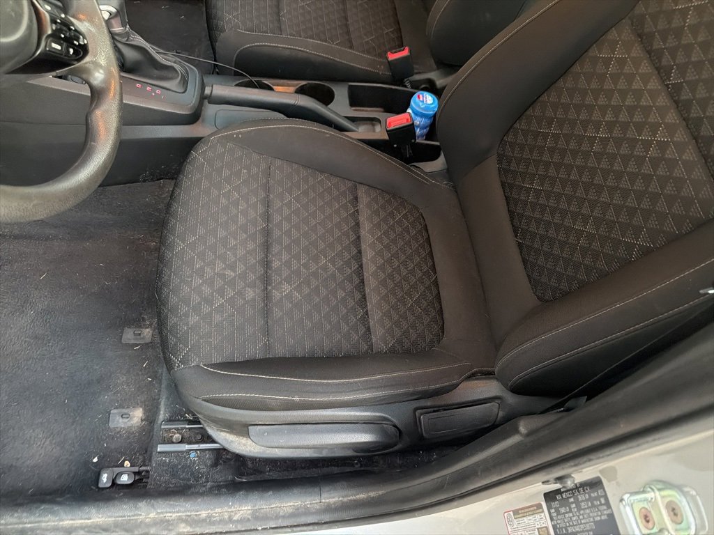 Used 2023 Kia Rio LX image 7