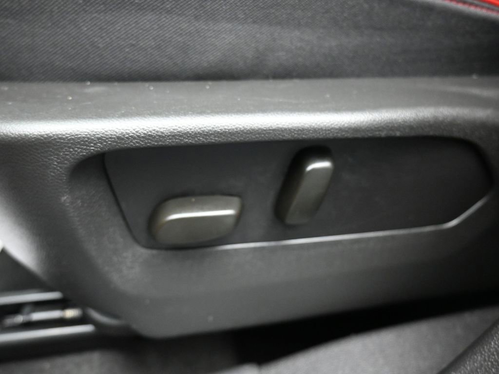 Used 2023 Buick Envision Essence w/ Sport Touring Package image 13