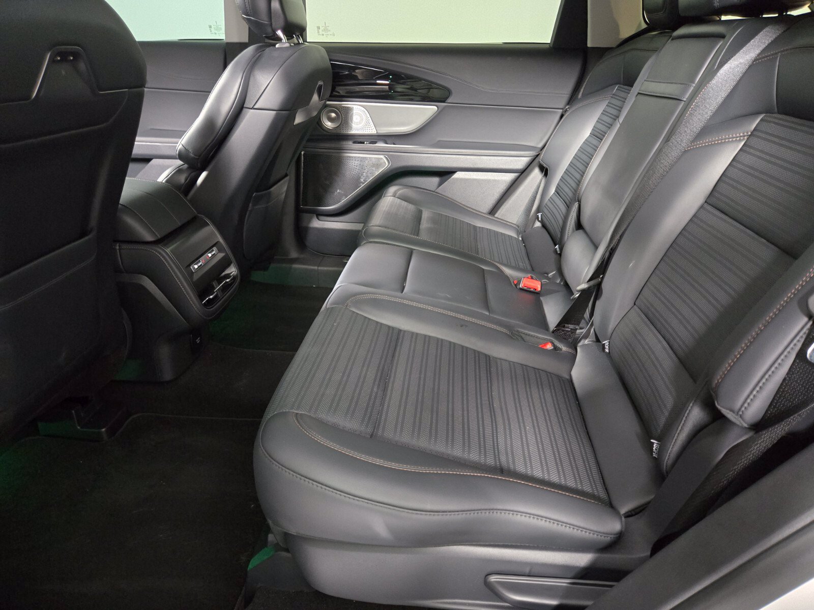 New 2026 Lincoln Nautilus Reserve AWD/4WD image 14