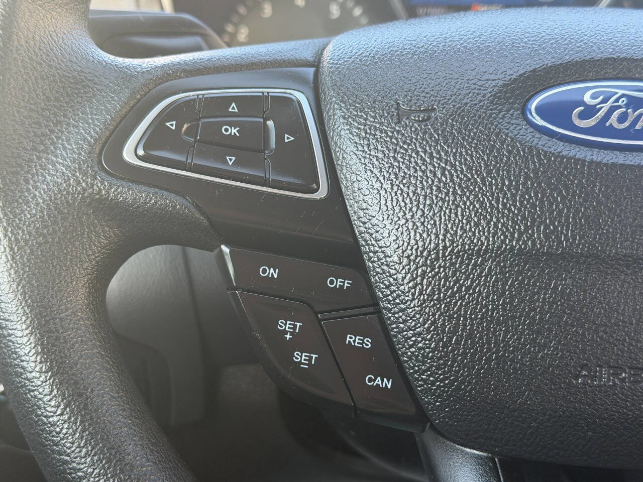 Used 2016 Ford Focus SE image 32