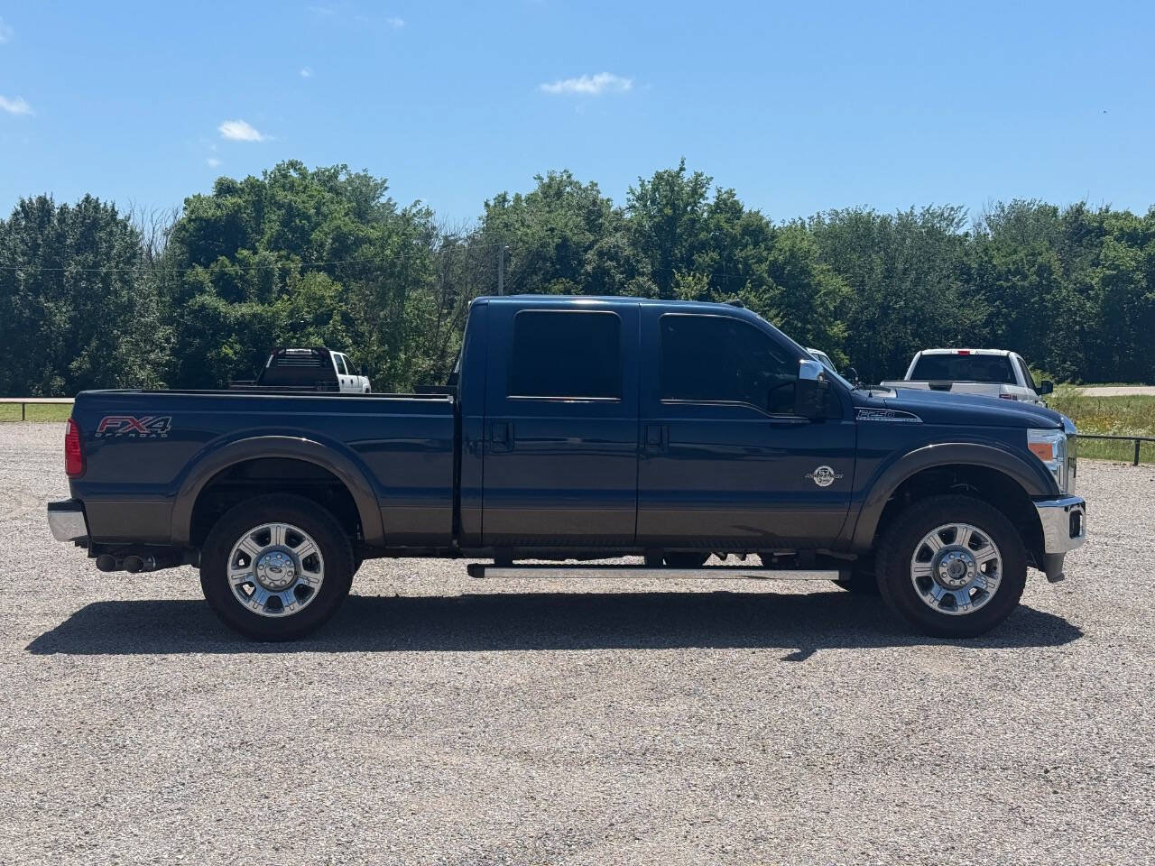 Used 2016 Ford F250 Lariat w/ Lariat Ultimate Package AWD/4WD image 4