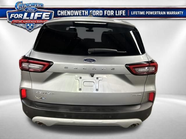 Used 2023 Ford Escape Active w/ Tech Pack #2 AWD/4WD image 4